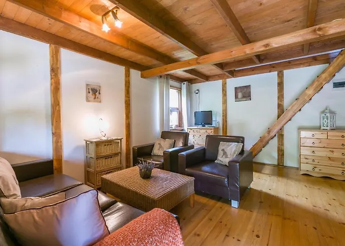 Pod Jarzebina 山林小屋 *